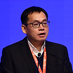 洪俊杰
山東財經大學黨委副書記、校長
人工智能賦能立德樹人已是新時代高等教育高質量發展的新要求。在教育模式上,要充分借助現代信息技術,創新推動全環境的立德樹人。